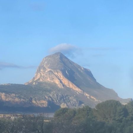 Cala Di Ponente Hotel Castelluzzo Bagian luar foto