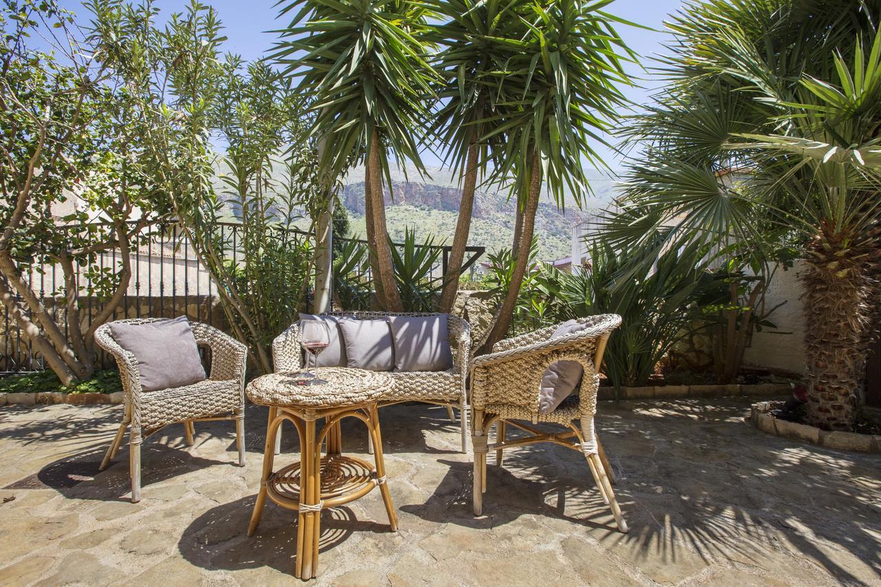Cala Di Ponente Hotel Castelluzzo Bagian luar foto